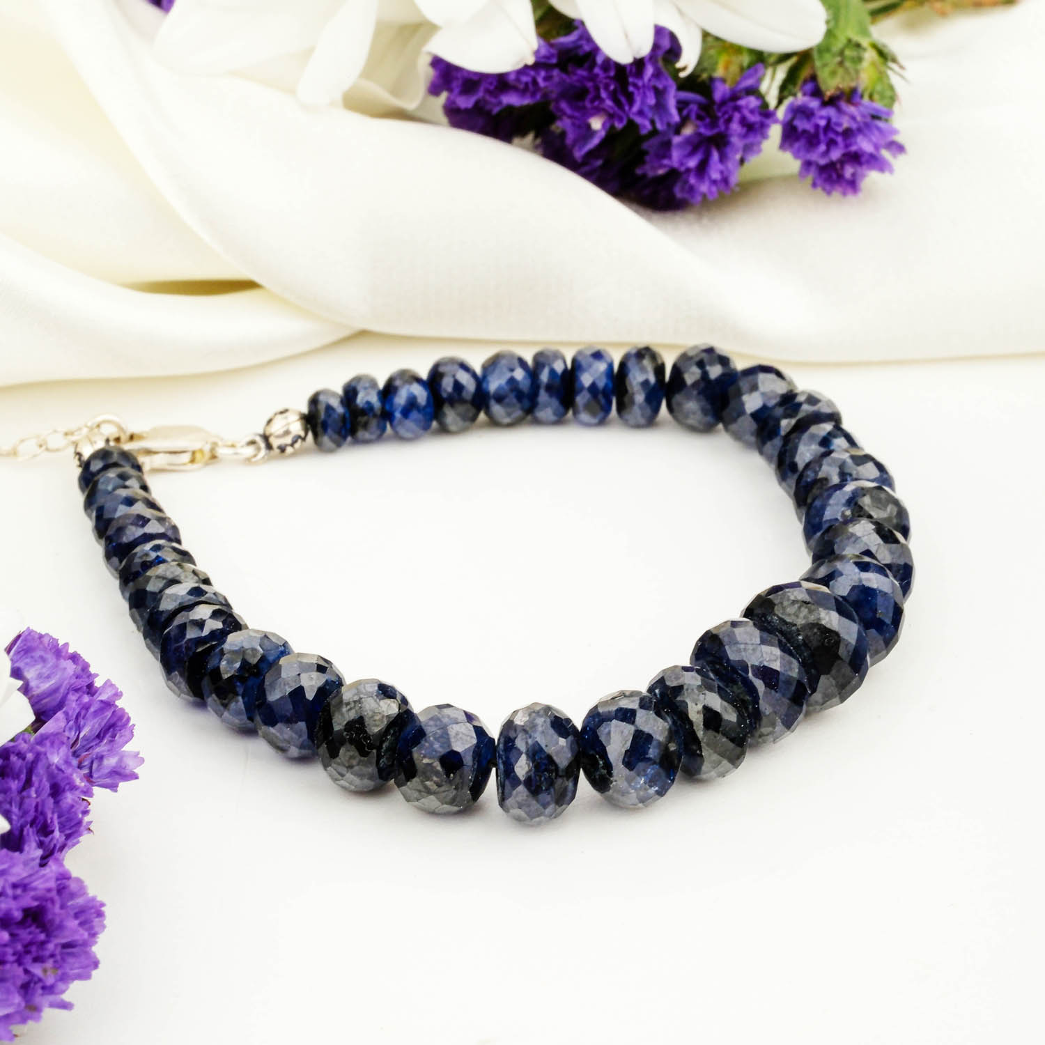 6a-plus-sapphire-faceted-rondelle-bracelet 6A+ quality natural sapphire bracelet with faceted blue rondelle beads and 925 silver clasp
