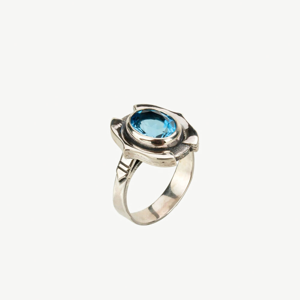 Anillo artesanal unisex de plata de ley 925 con piedra de topacio azul cielo