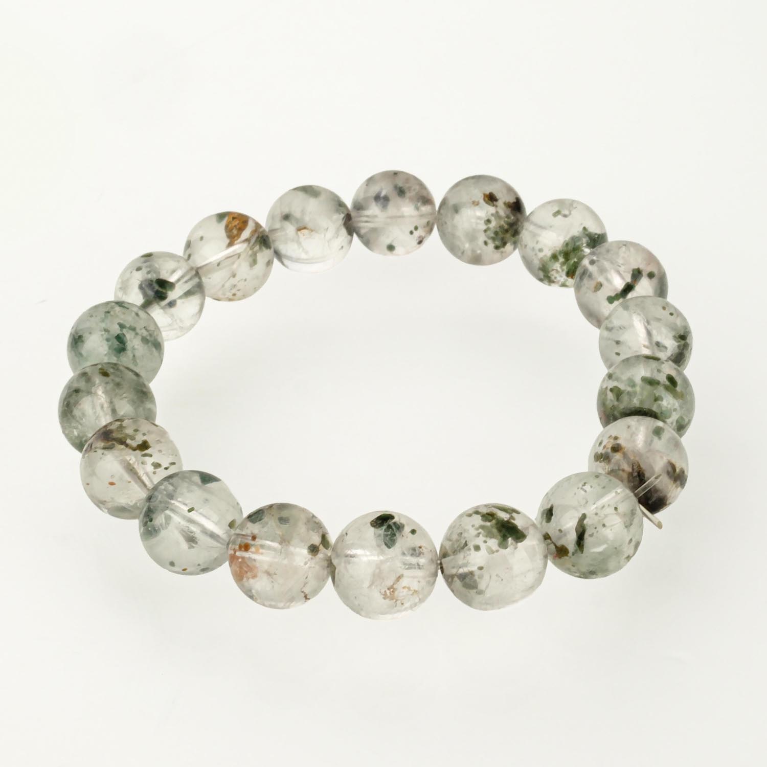 bracelet-quartz-tourmaline-vert-12mm Bracelet en quartz tourmaline vert de 11-12mm avec inclusions sur présentoir